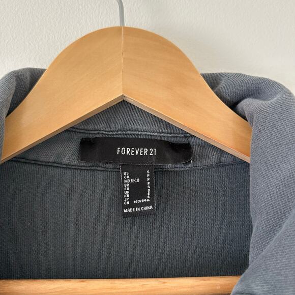 Forever 21 Button Front Collared Long Sleeve Casual Shacket Shirt Gray S - Picture 6 of 7